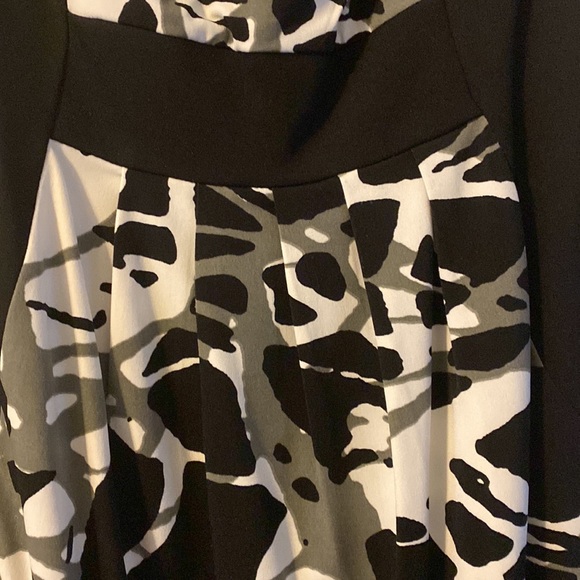 Great dress - Picture 3 of 5